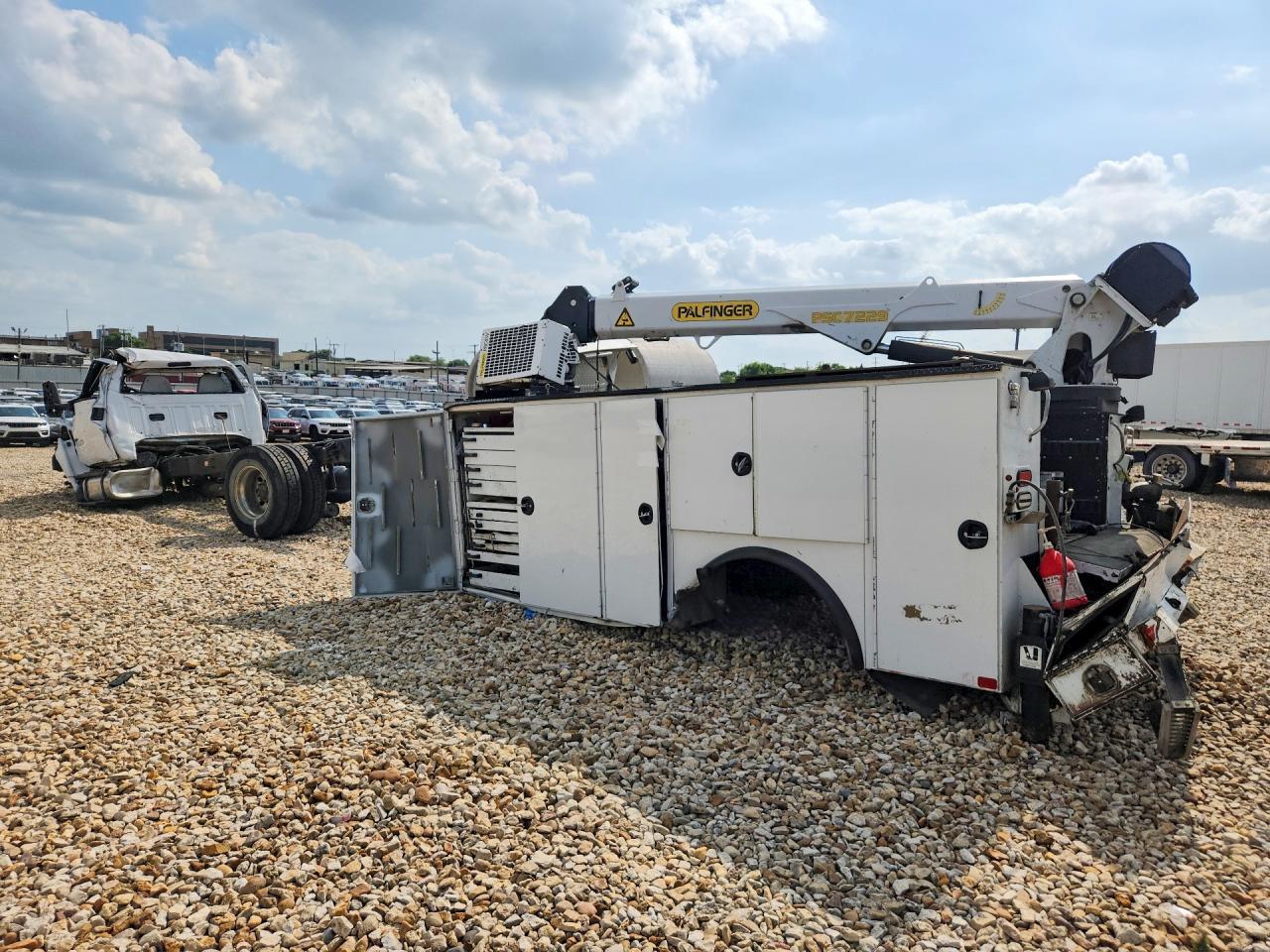 2019 Ford F750 Super Duty - Фото 2