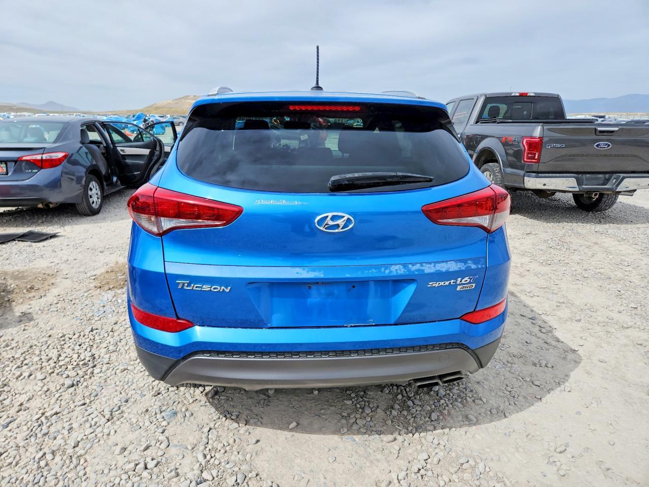 2016 Hyundai Tucson Sport - Image 6