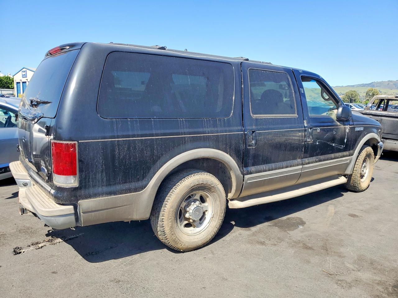 2000 Ford Excursion Limited - Image 3