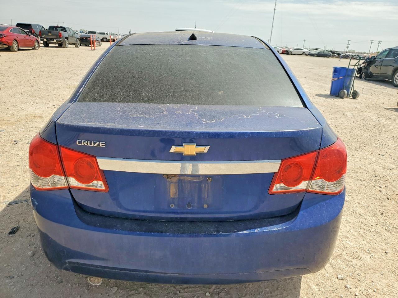 2012 Chevrolet Cruze Ls - Image 6