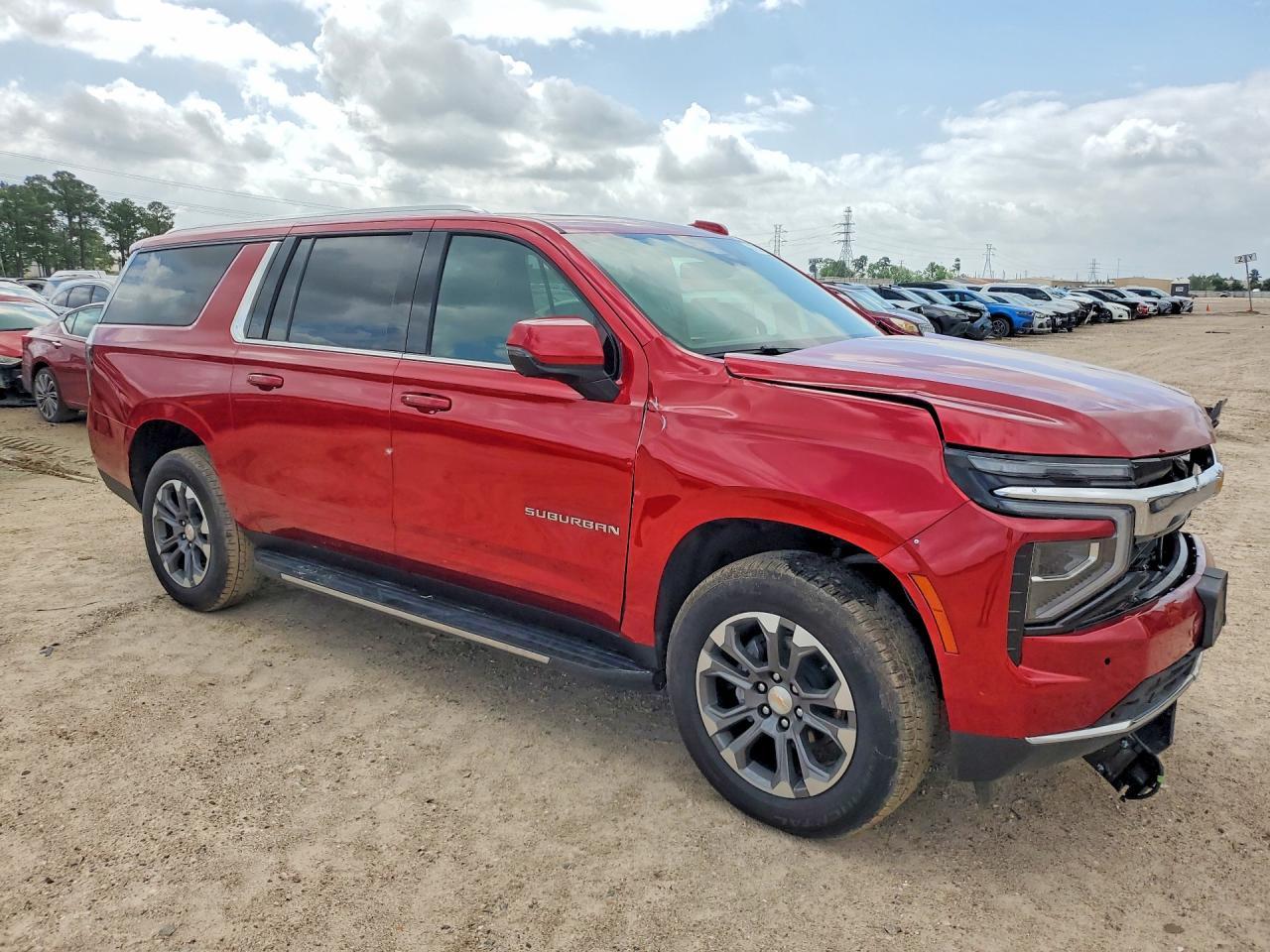 2025 Chevrolet Suburban K1500 Lt - Image 4