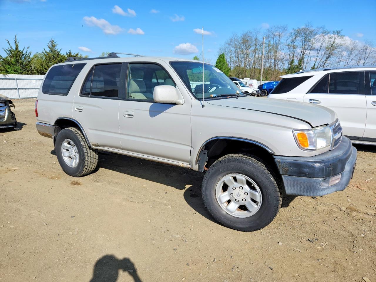 1999 Toyota 4Runner Sr5 - Image 4