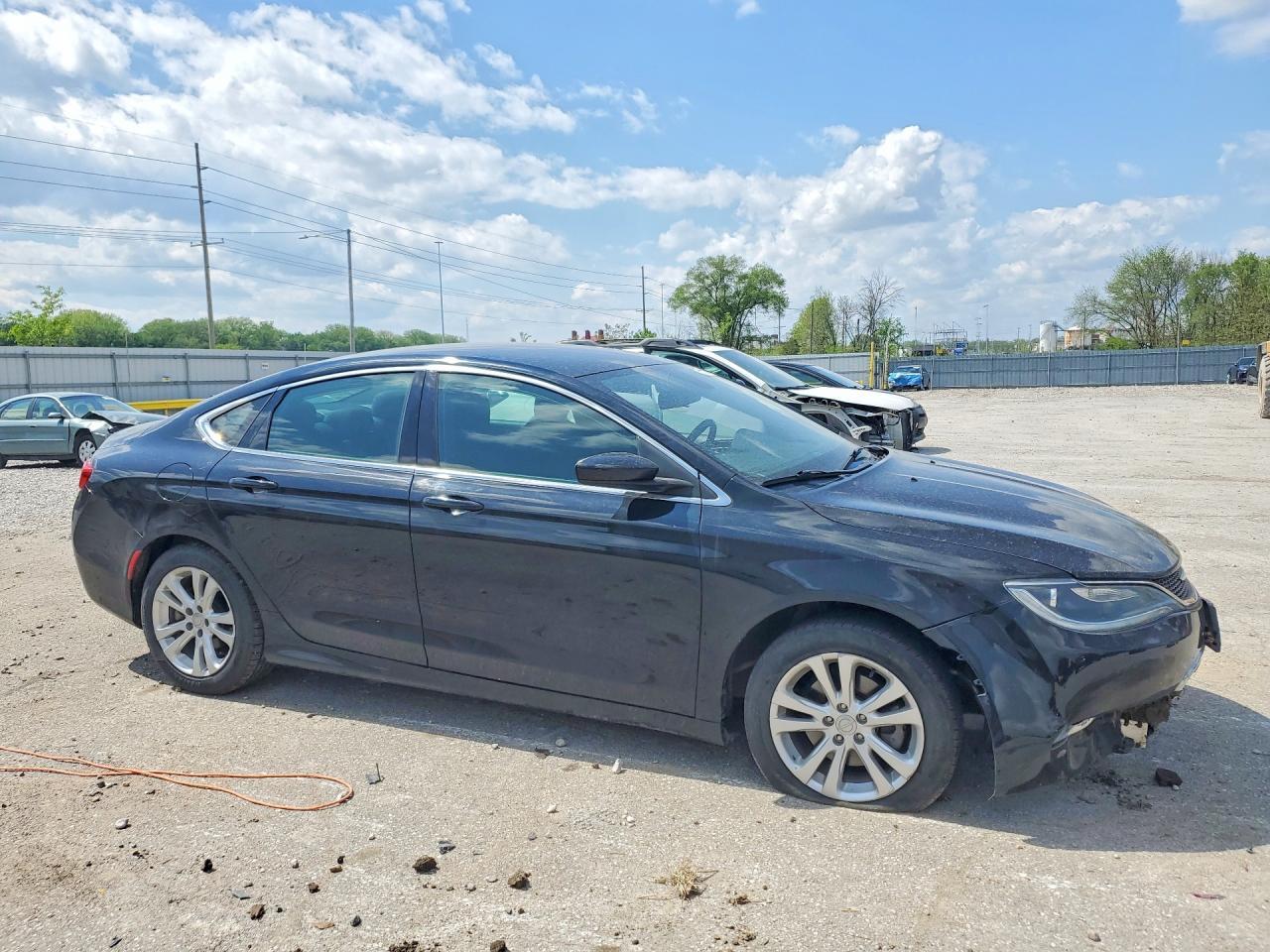 2015 Chrysler 200 Limited - Фото 4