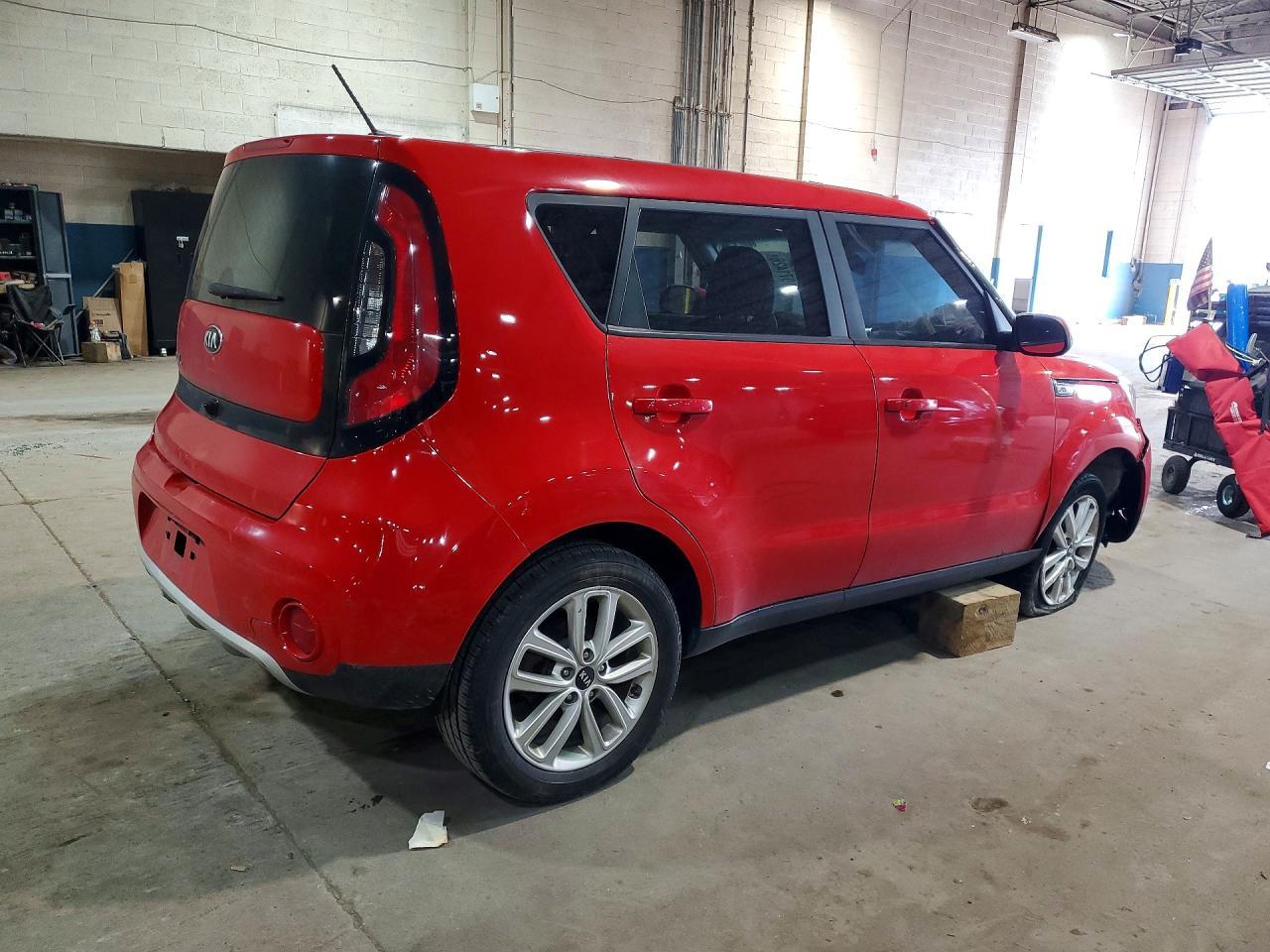 2018 Kia Soul + - Image 3