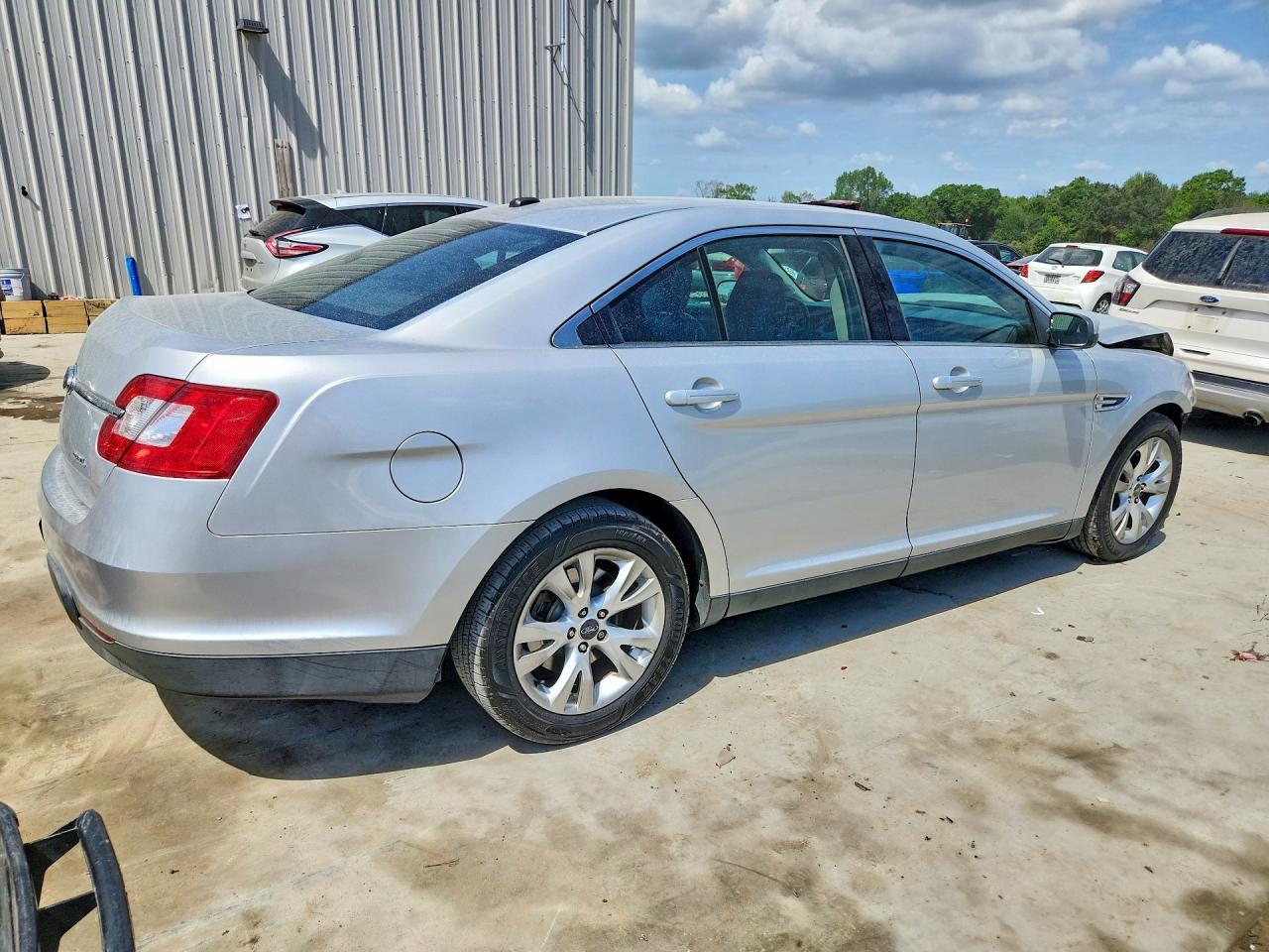 2011 Ford Taurus Sel - Фото 3