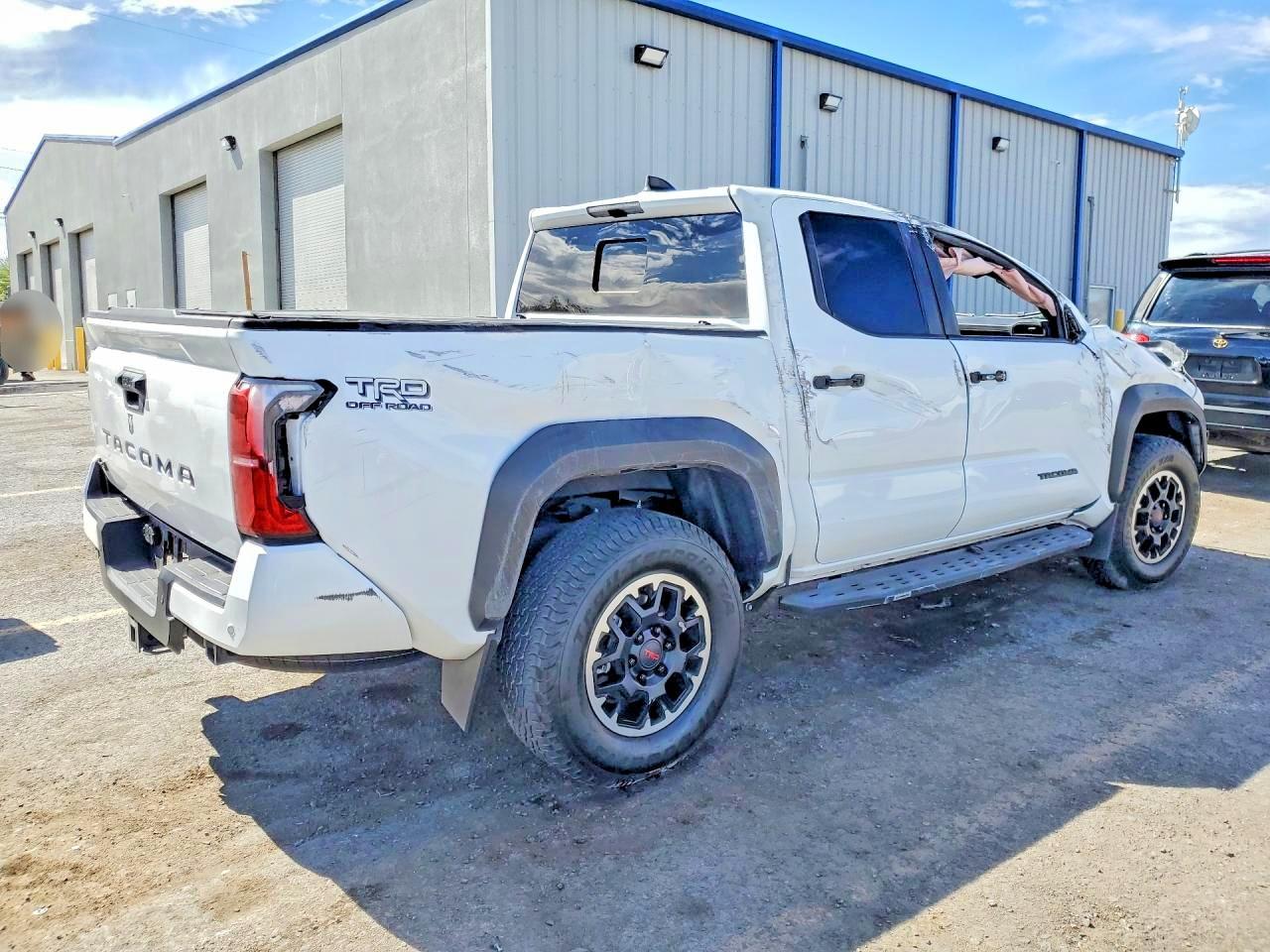 2024 Toyota Tacoma Trd Off-Road - Image 3