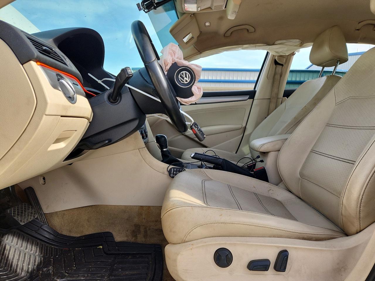 2015 Volkswagen Passat S - Фото 7