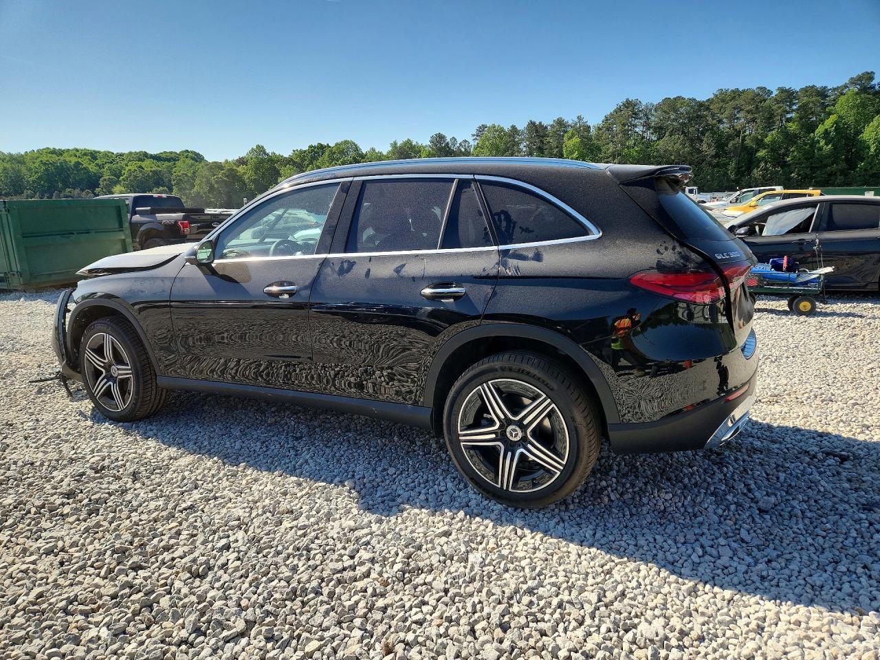 2026 Mercedes-Benz Glc 300 - Image 2
