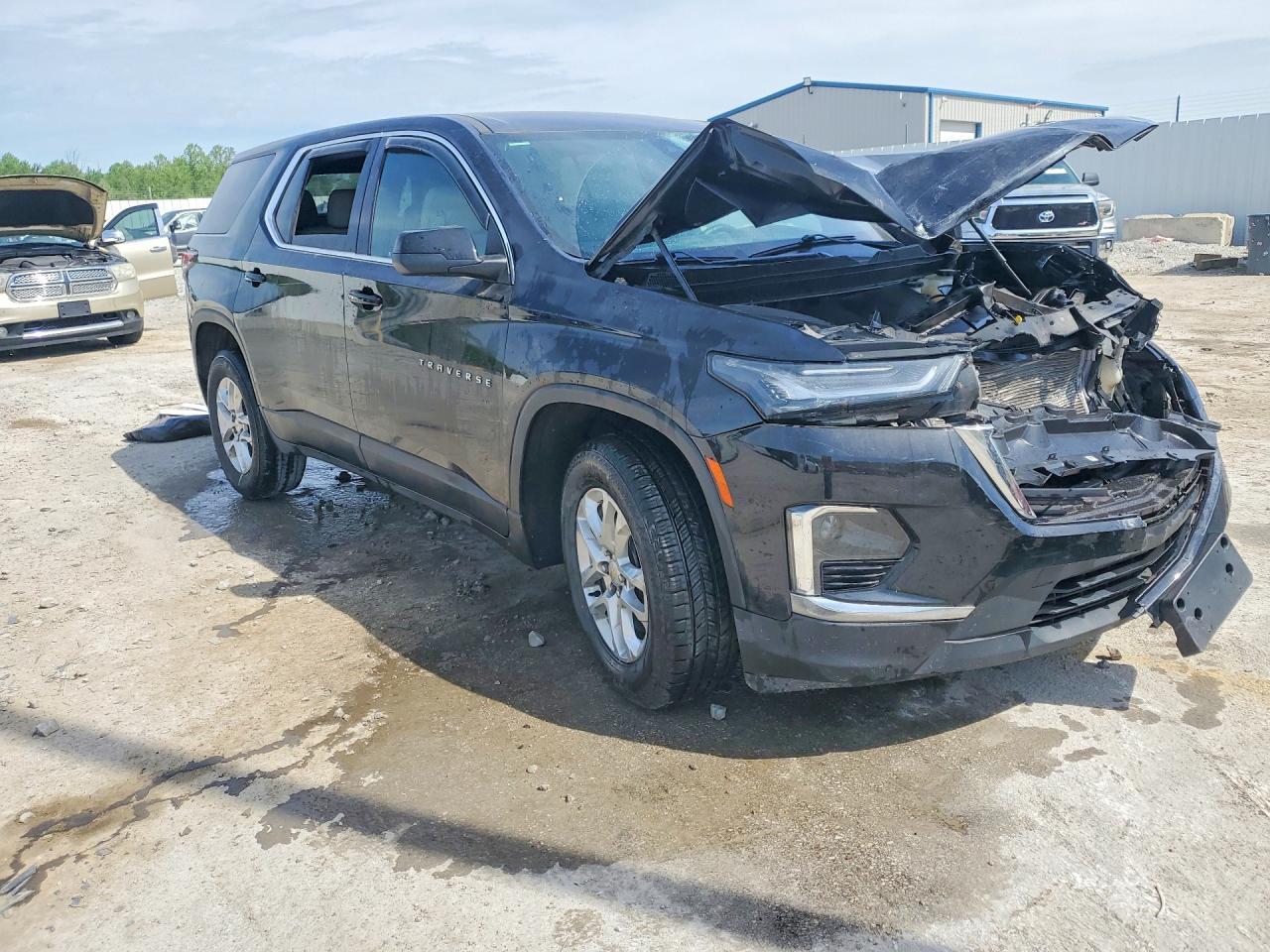 2022 Chevrolet Traverse Ls - Фото 4