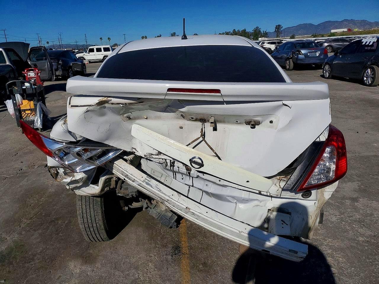 2017 Nissan Versa 1.6 Base - Фото 6