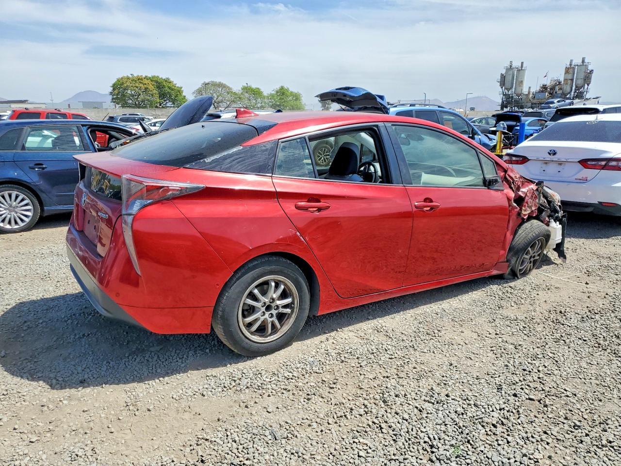 2017 Toyota Prius Two - Фото 3