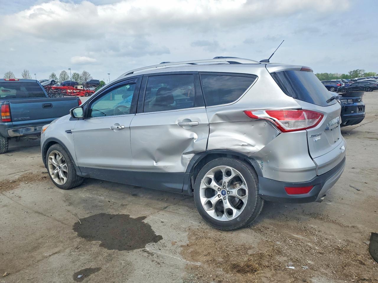 2015 Ford Escape Titanium - Image 2