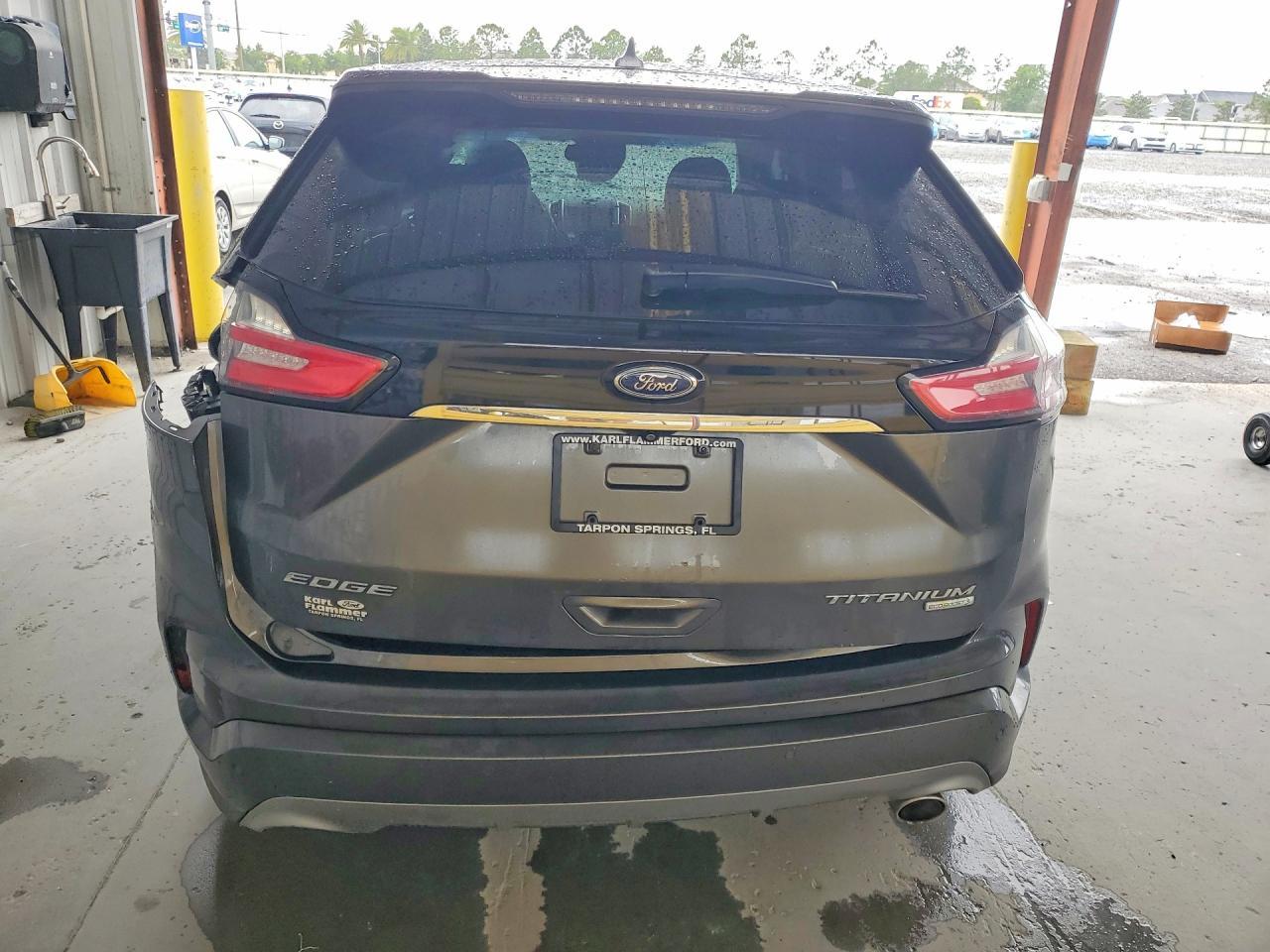 2019 Ford Edge Titanium - Image 6
