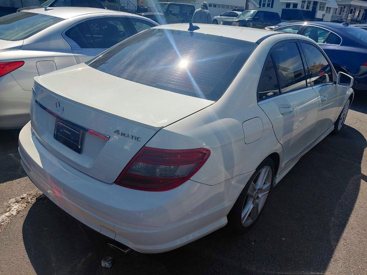 2011 Mercedes-Benz C 300 4Matic - Фото 4