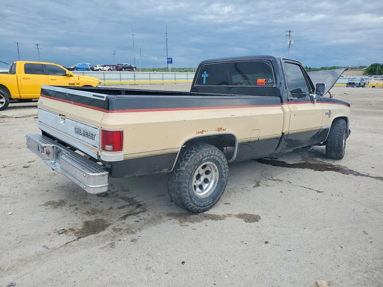 1984 Chevrolet C10 Fleetside W/Long - Фото 3