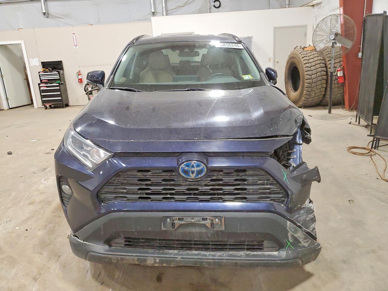 2020 Toyota Rav4 Hybrid Xle - Фото 5