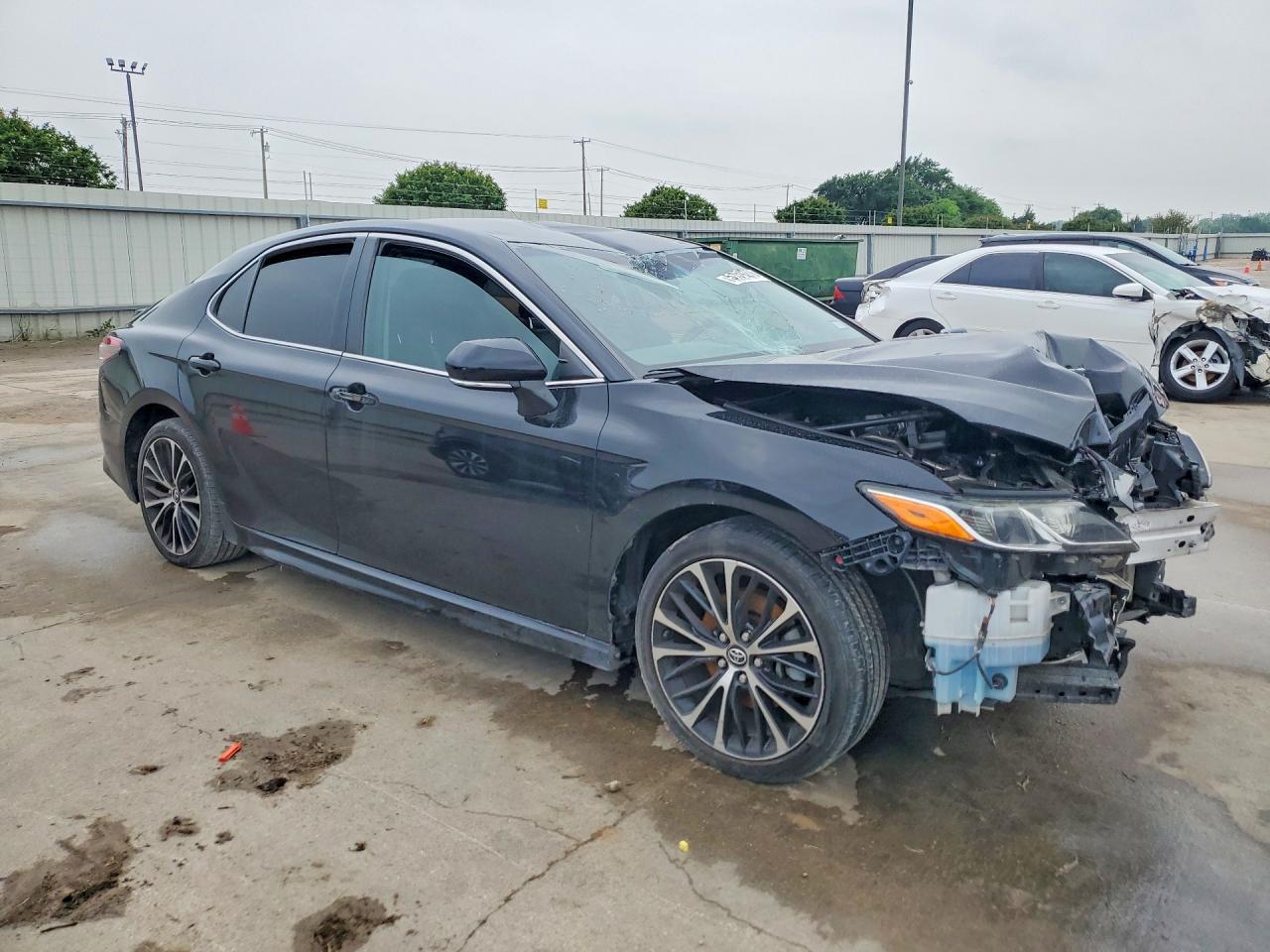 2018 Toyota Camry Se - Фото 4