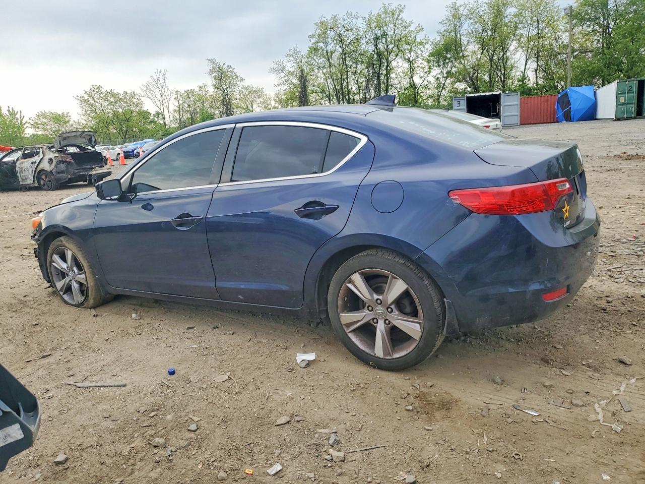2013 Acura Ilx 20 Premium - Фото 2