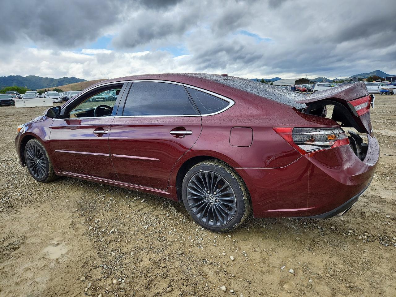 2016 Toyota Avalon Touring - Фото 2