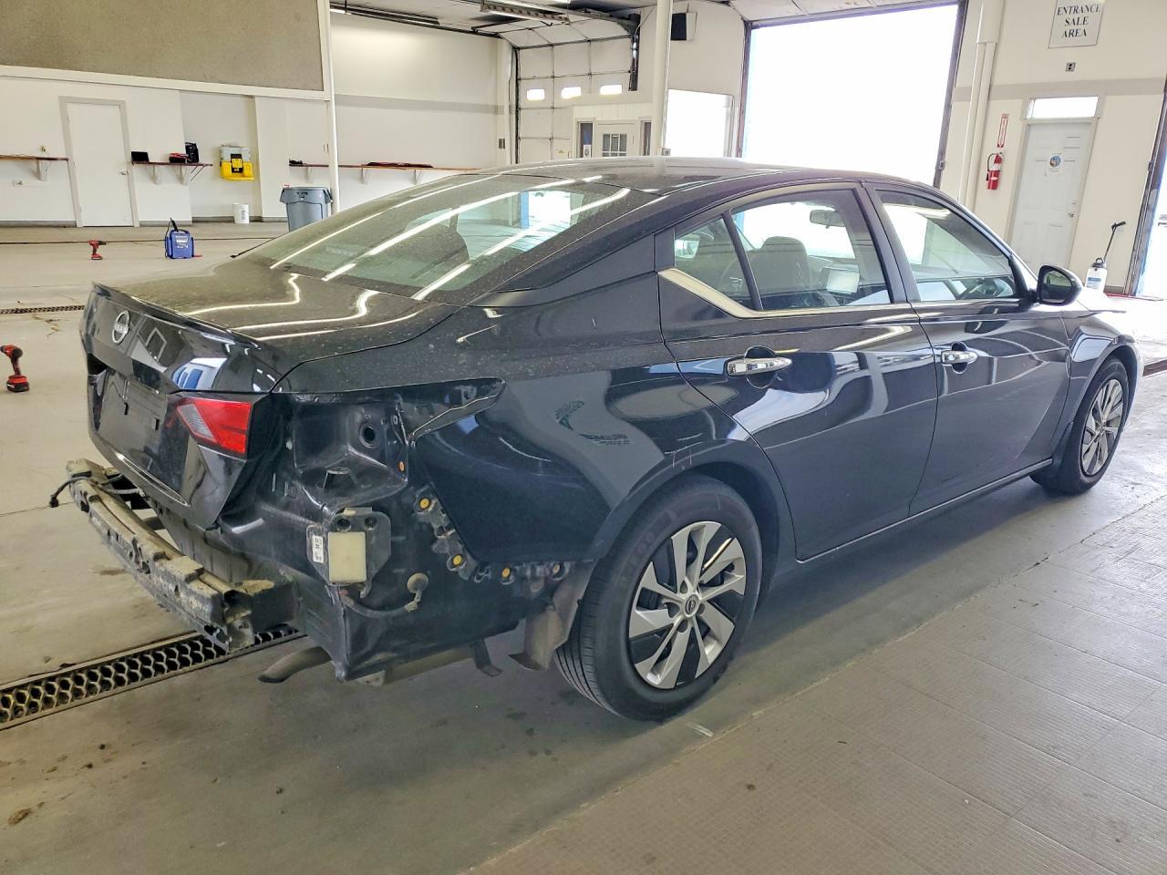 2024 Nissan Altima S - Image 3