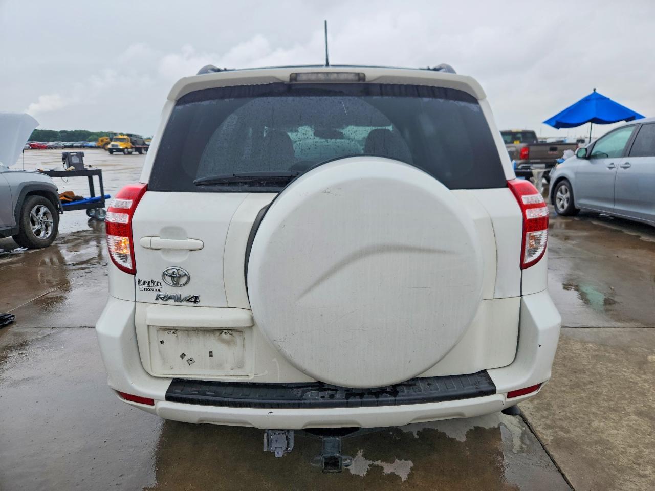 2011 Toyota Rav4 Base - Фото 6