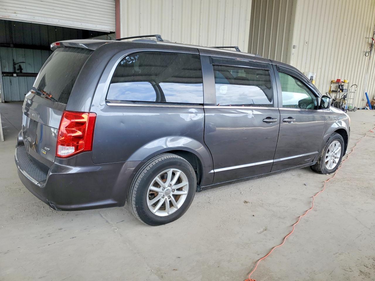 2018 Dodge Grand Caravan Sxt - Фото 3