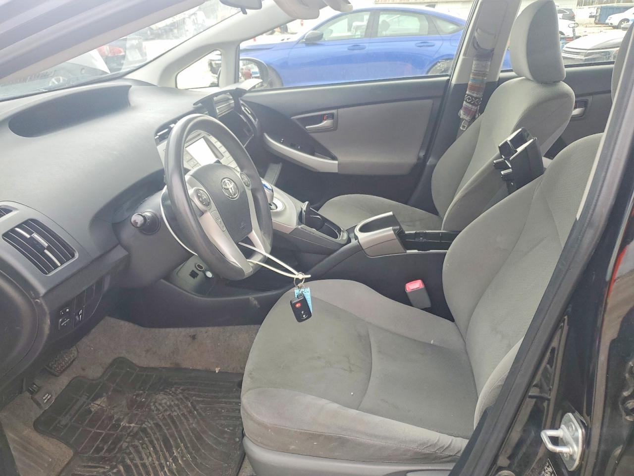 2012 Toyota Prius Two - Image 7