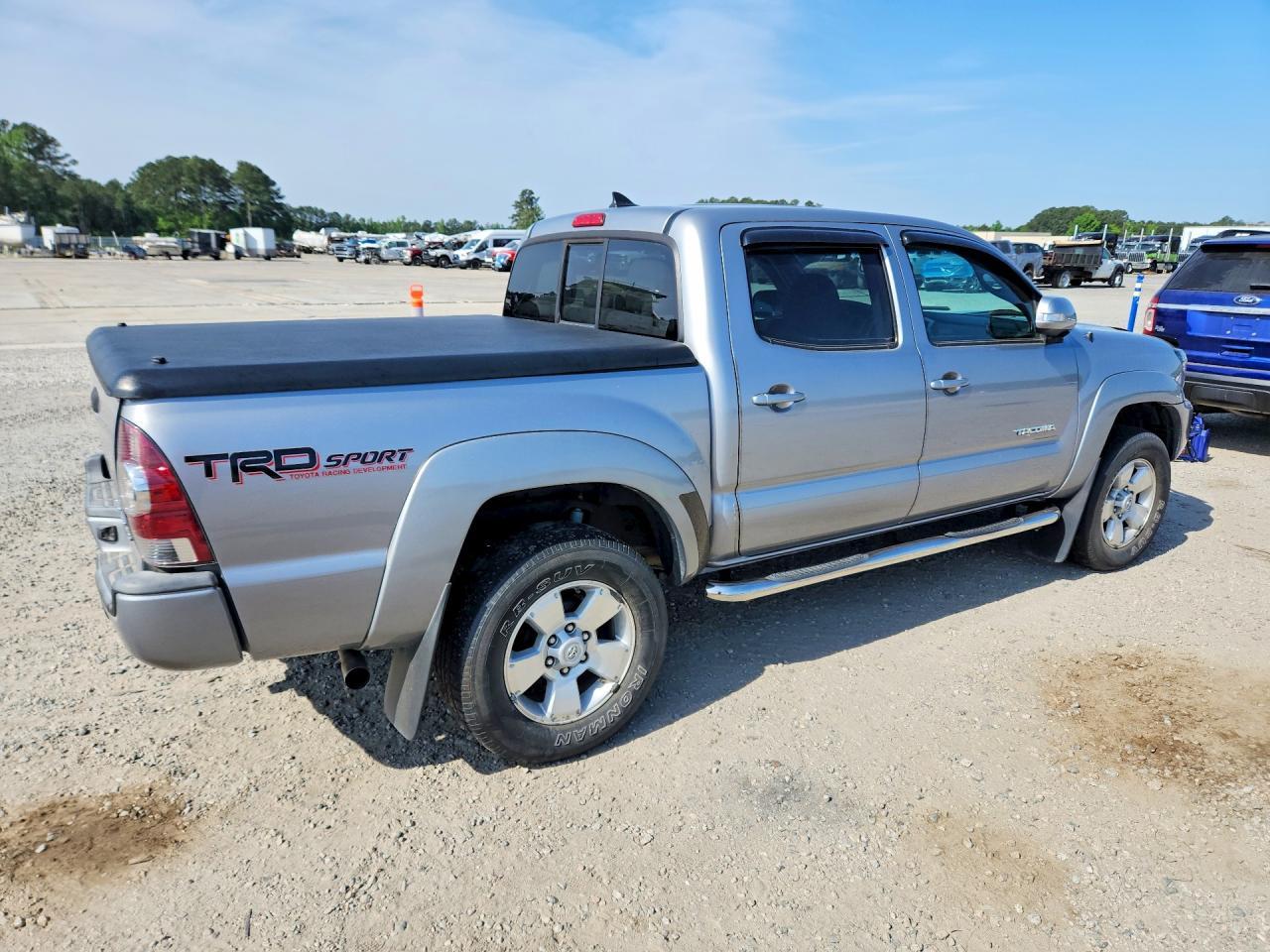 2014 Toyota Taccoma - Image 3