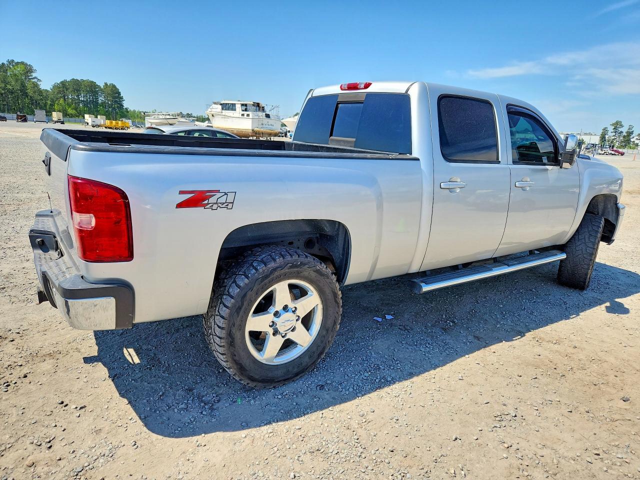 2012 Chevrolet Silverado K2500 Heavy Duty Ltz - Фото 3