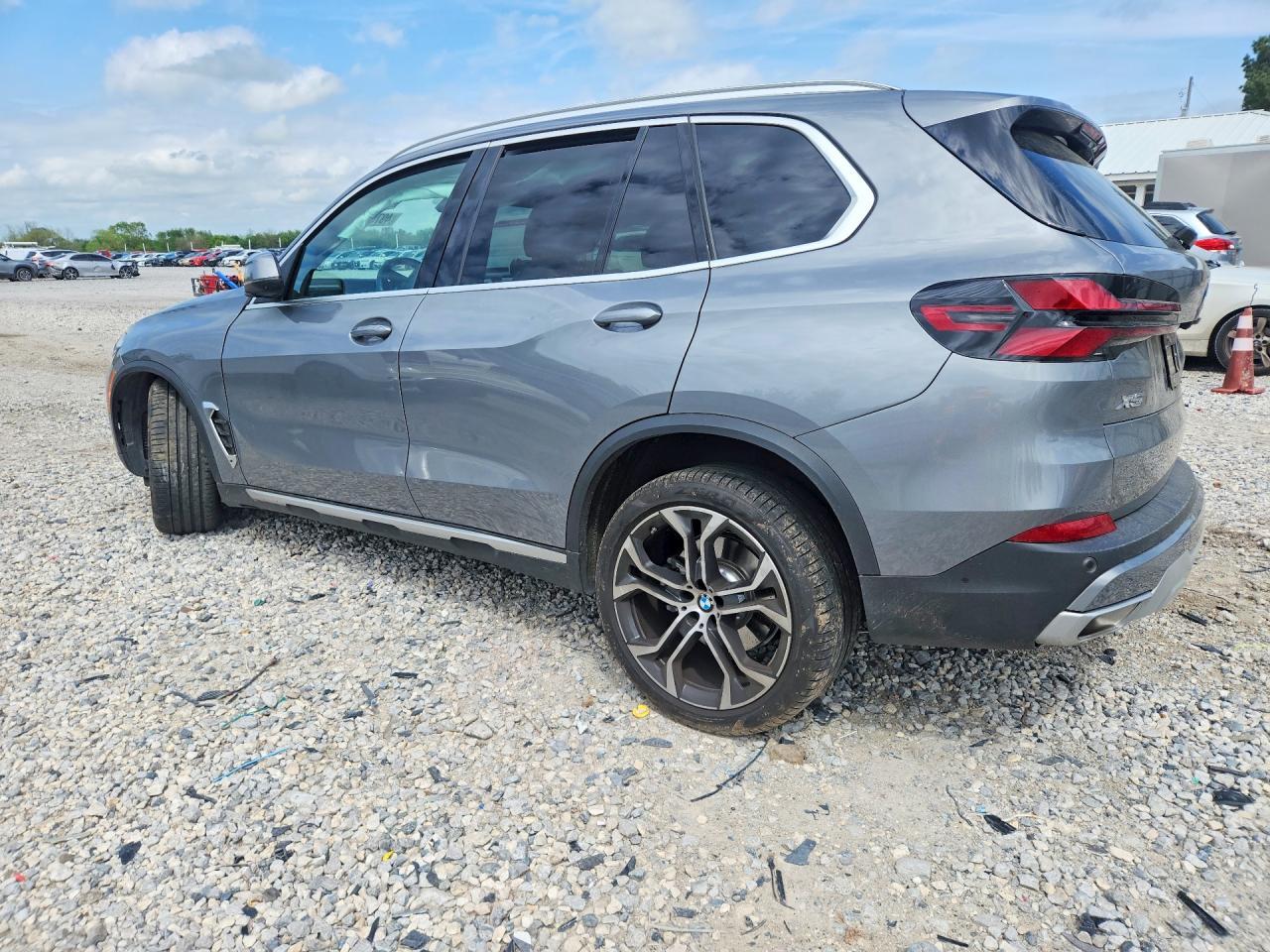 2024 BMW X5 xDrive40I - Фото 2