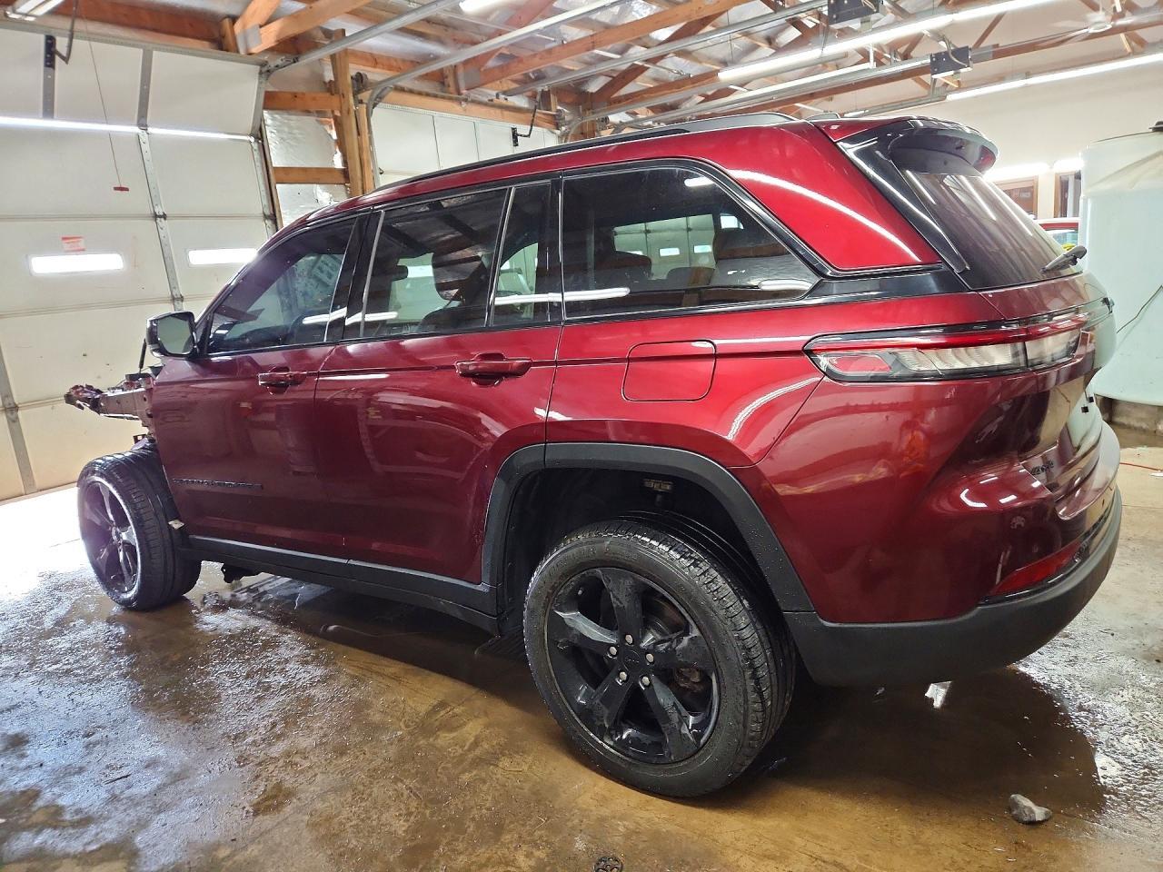 2023 Jeep Grand Cherokee Limited - Фото 2