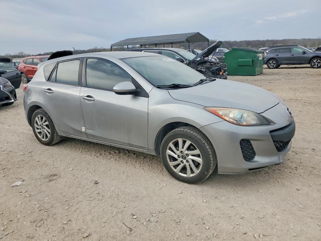 2013 Mazda 3 I - Image 4