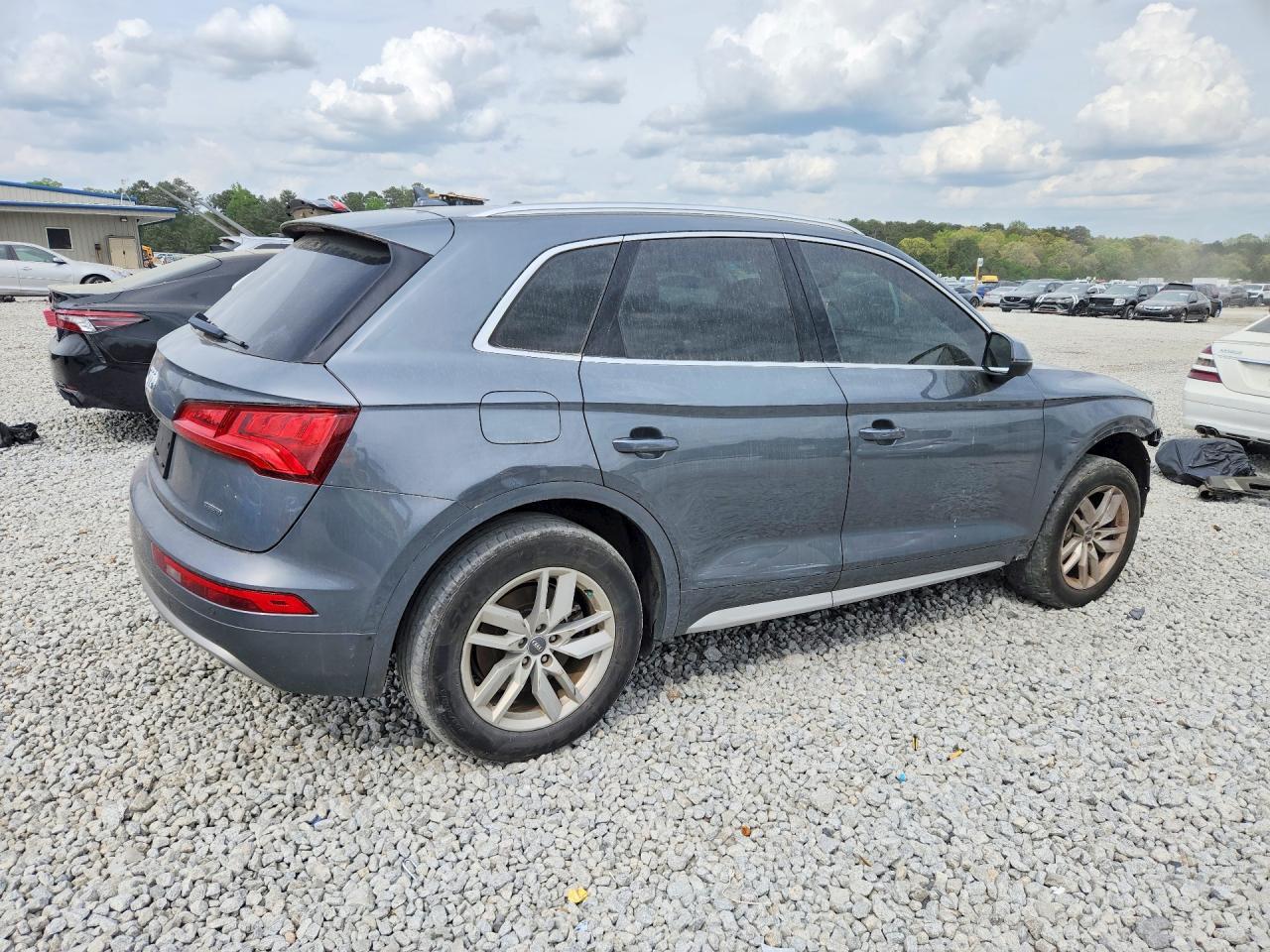 2020 Audi Q5 Premium - Фото 3