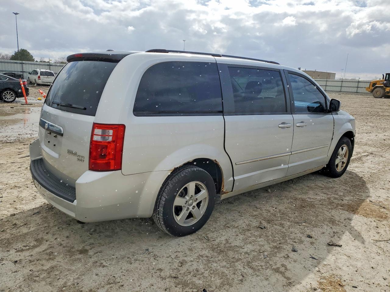 2010 Dodge Grand Caravan Sxt - Фото 3