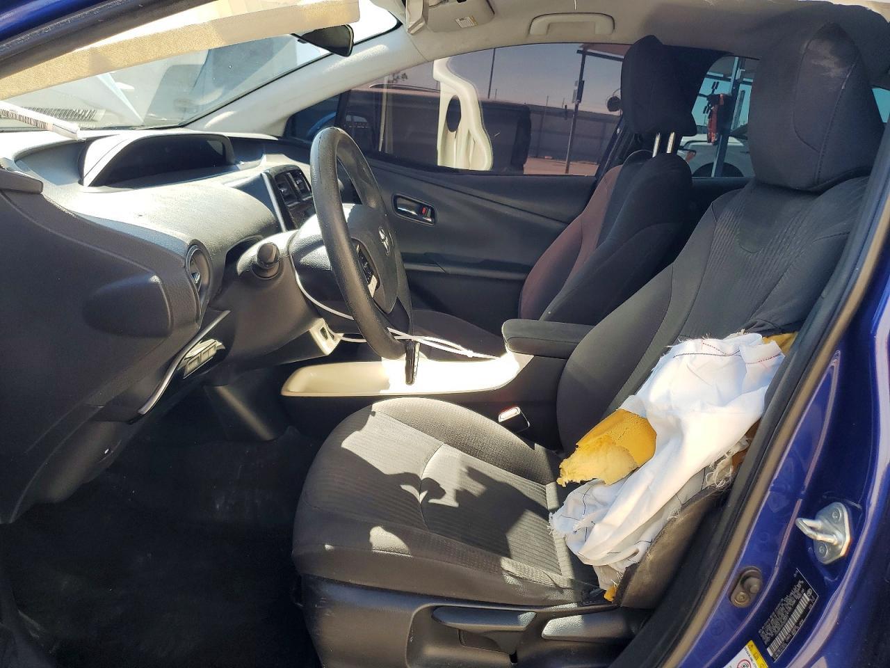 2016 Toyota Prius Two - Фото 7
