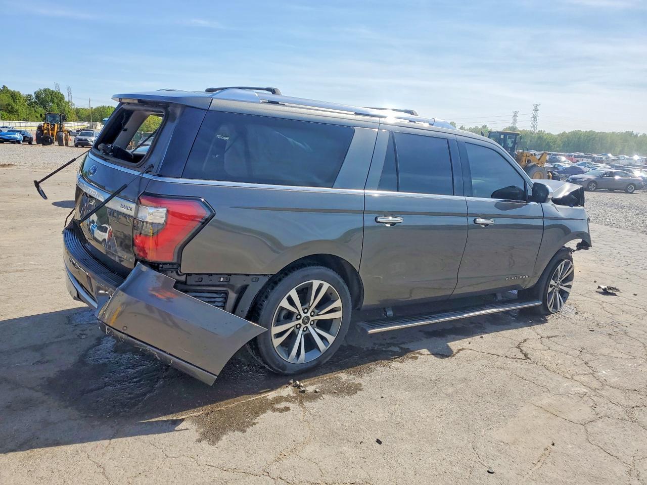 2021 Ford Expedition Max Platinum - Image 3