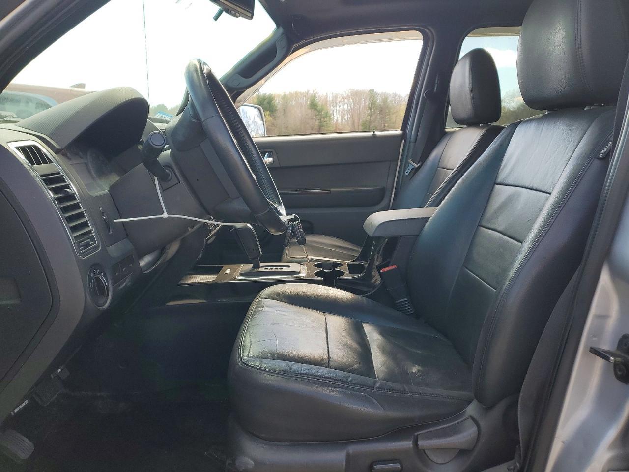 2010 Ford Escape Limited - Image 7
