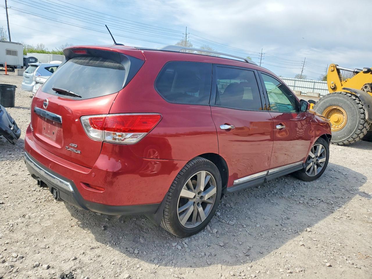 2016 Nissan Pathfinder Platinum - Фото 3