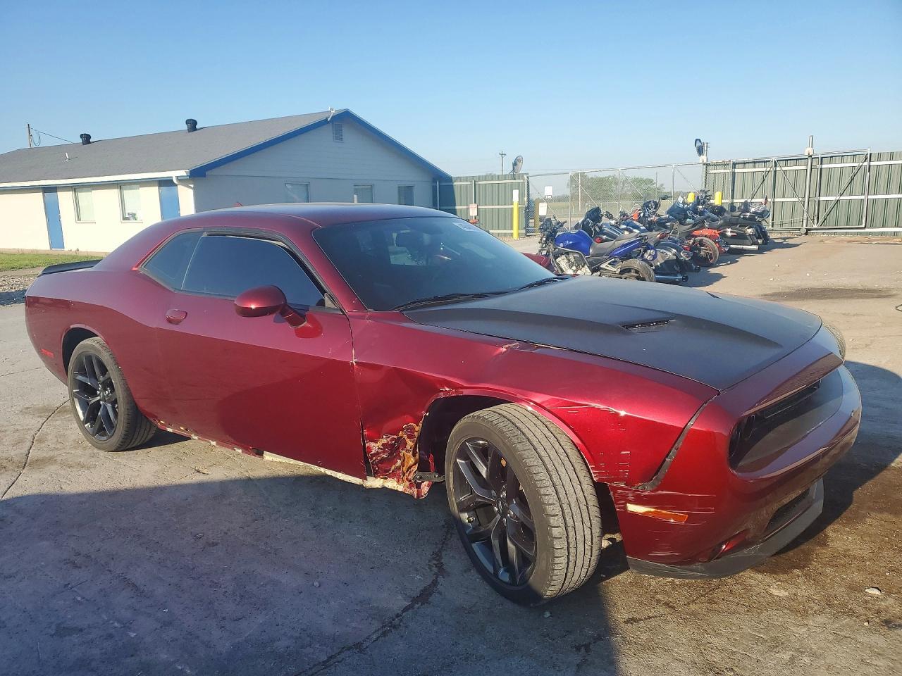 2022 Dodge Challenger Sxt - Фото 4