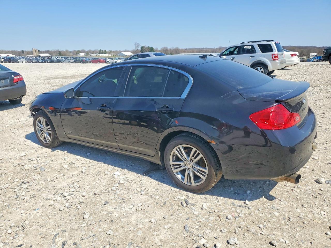 2013 Infiniti G37 Sedan X - Image 2