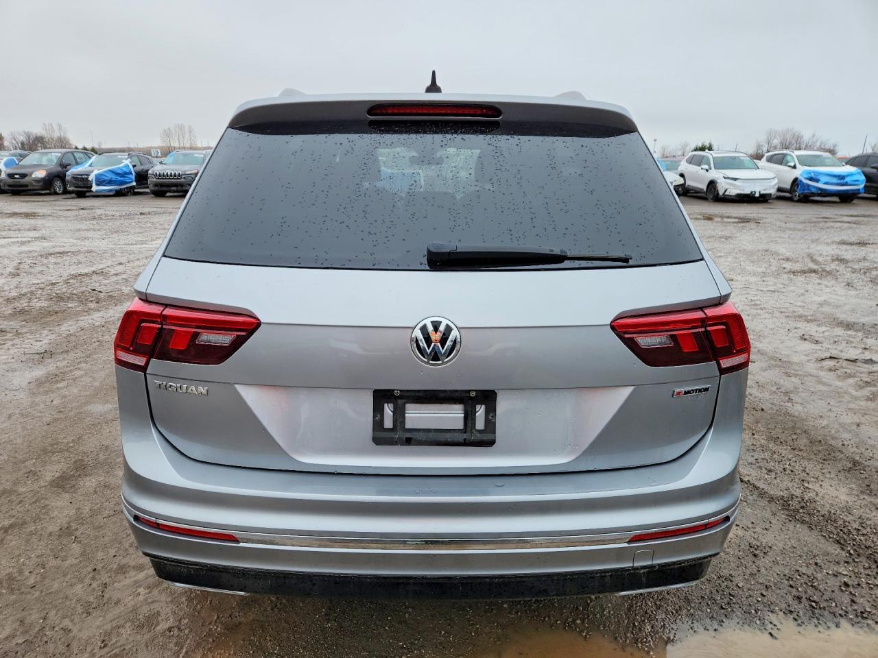 2021 Volkswagen Tiguan Sel Premium R-Line - Image 6