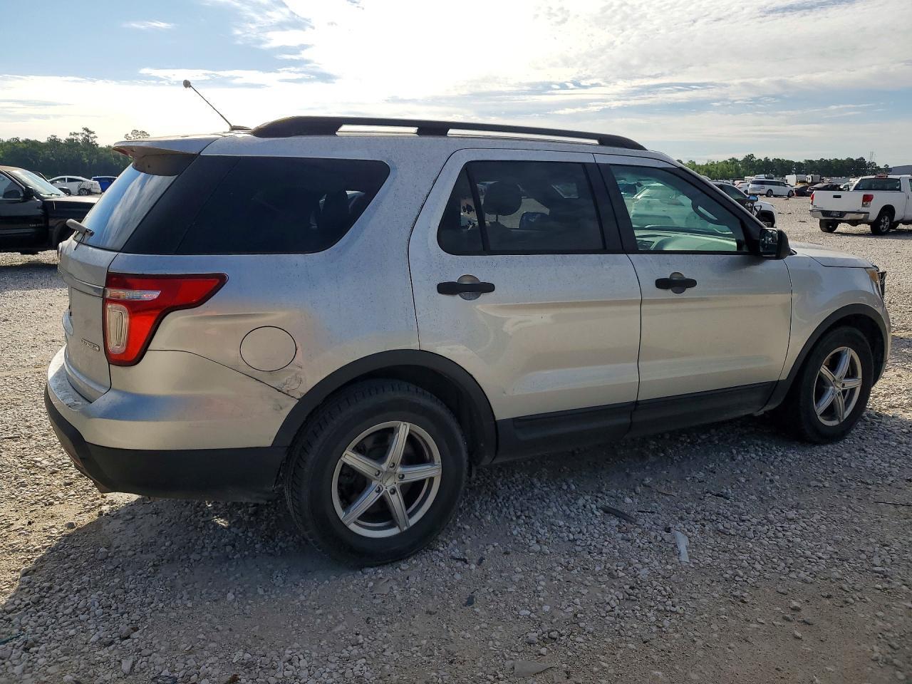 2013 Ford Explorer - Фото 3