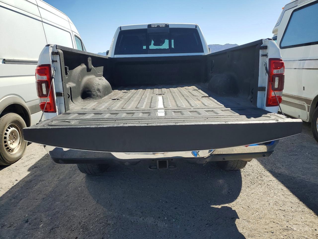 2019 Ram 3500 Laramie - Image 6