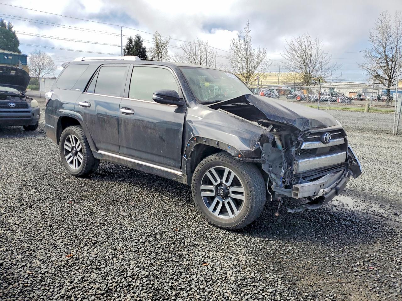 2020 Toyota 4Runner Limited - Фото 4