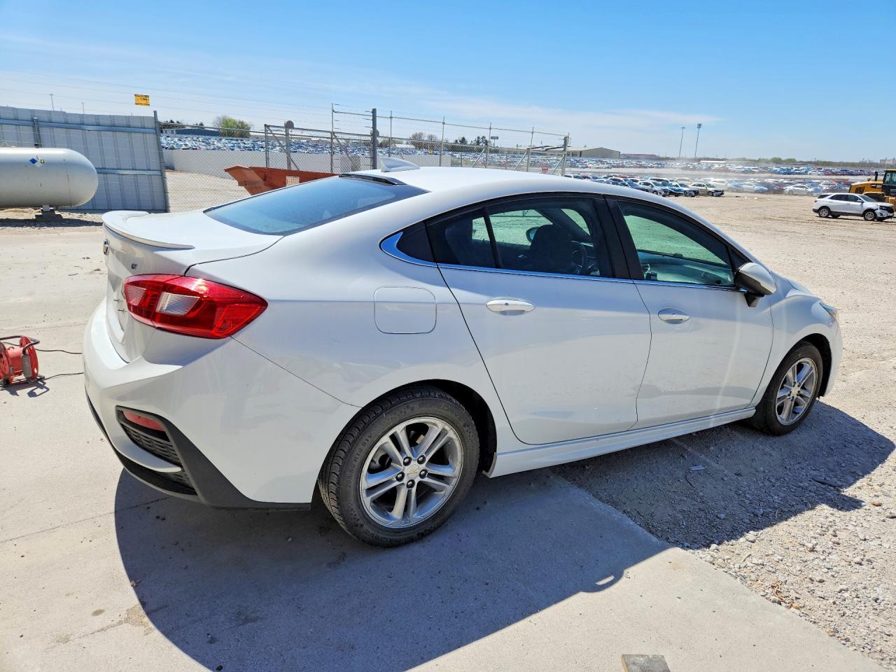 2017 Chevrolet Cruze Lt - Фото 3