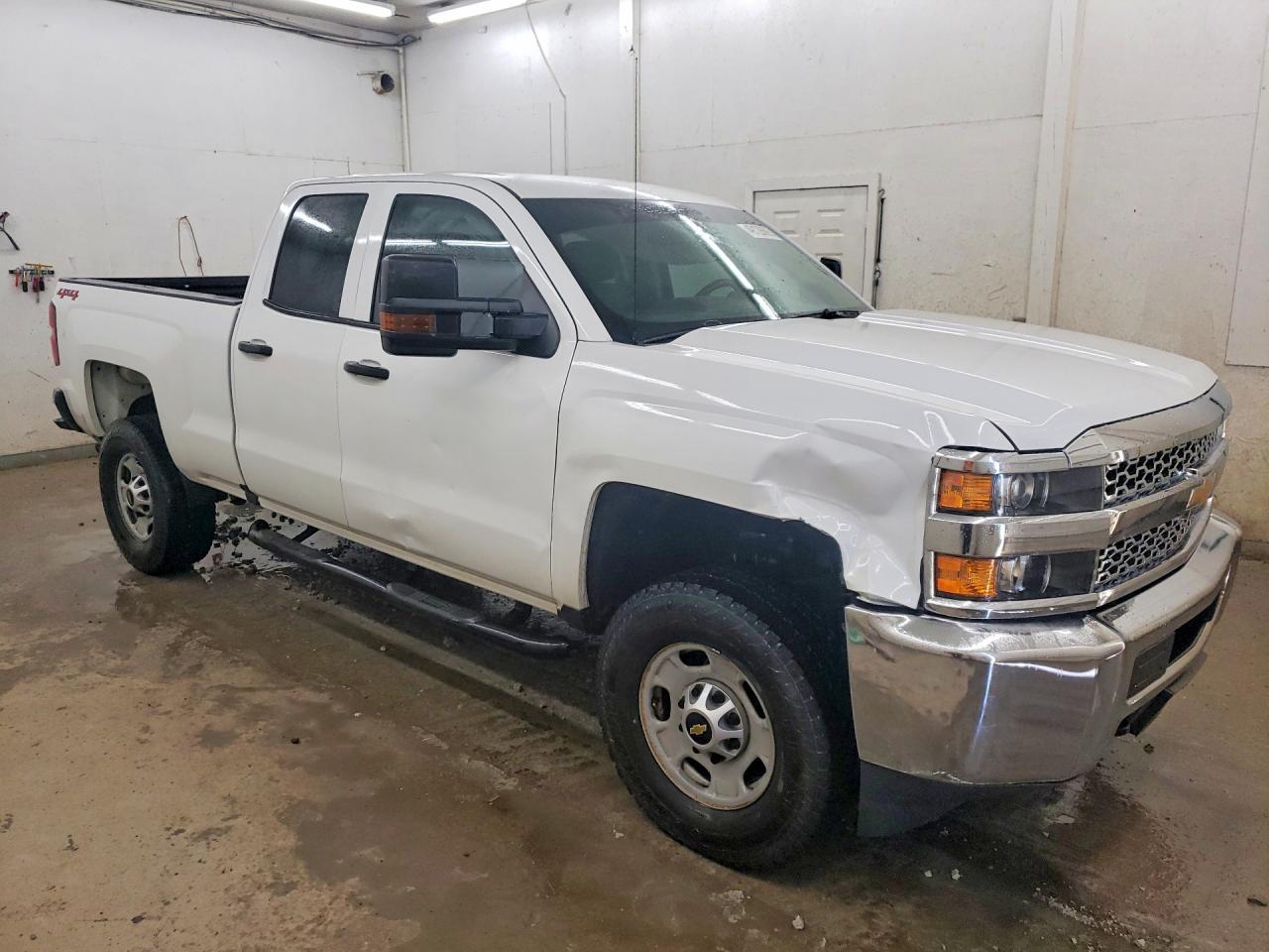 2019 Chevrolet Silverado K2500 Heavy Duty - Фото 4