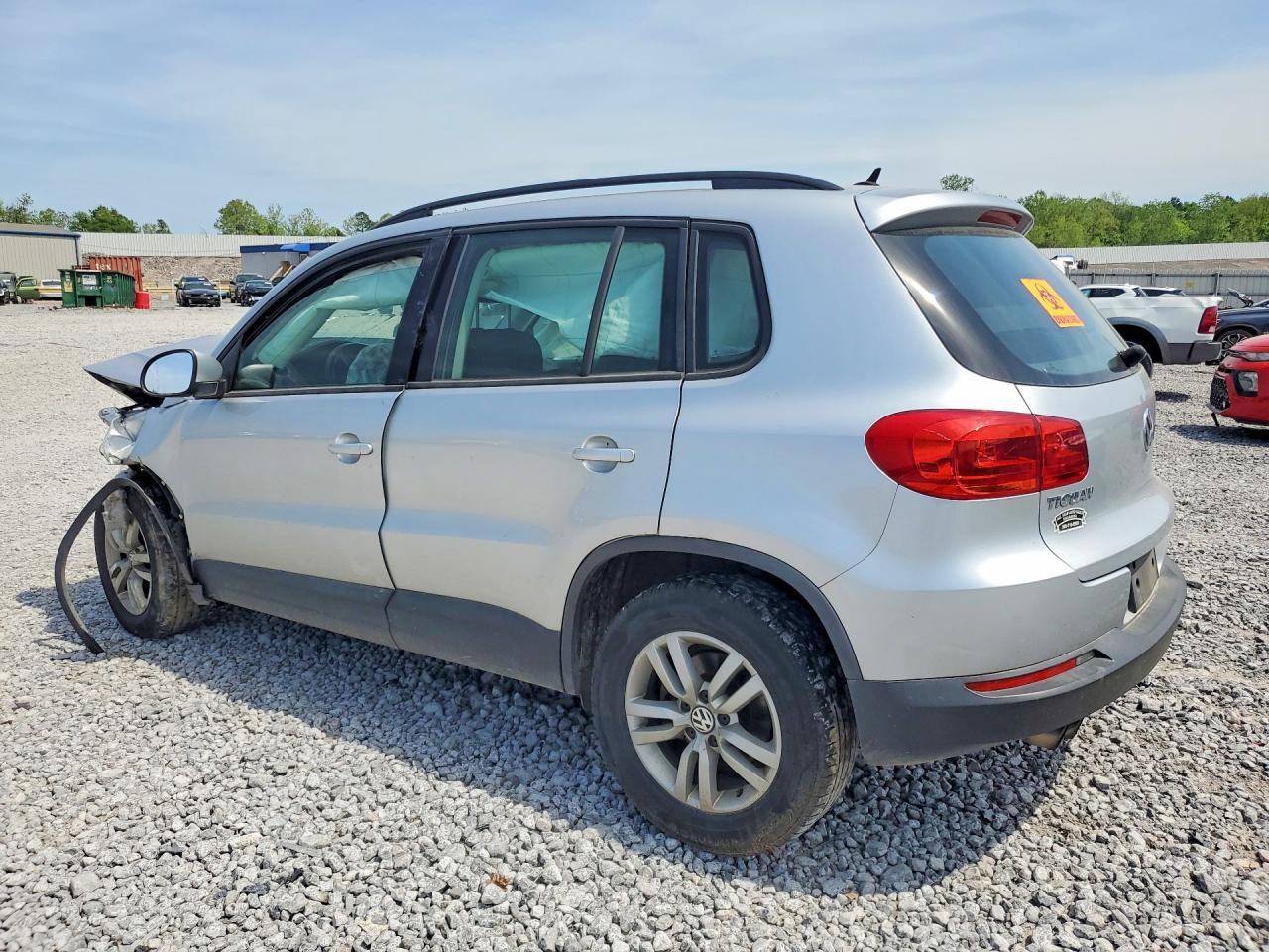2016 Volkswagen Tiguan S - Image 2
