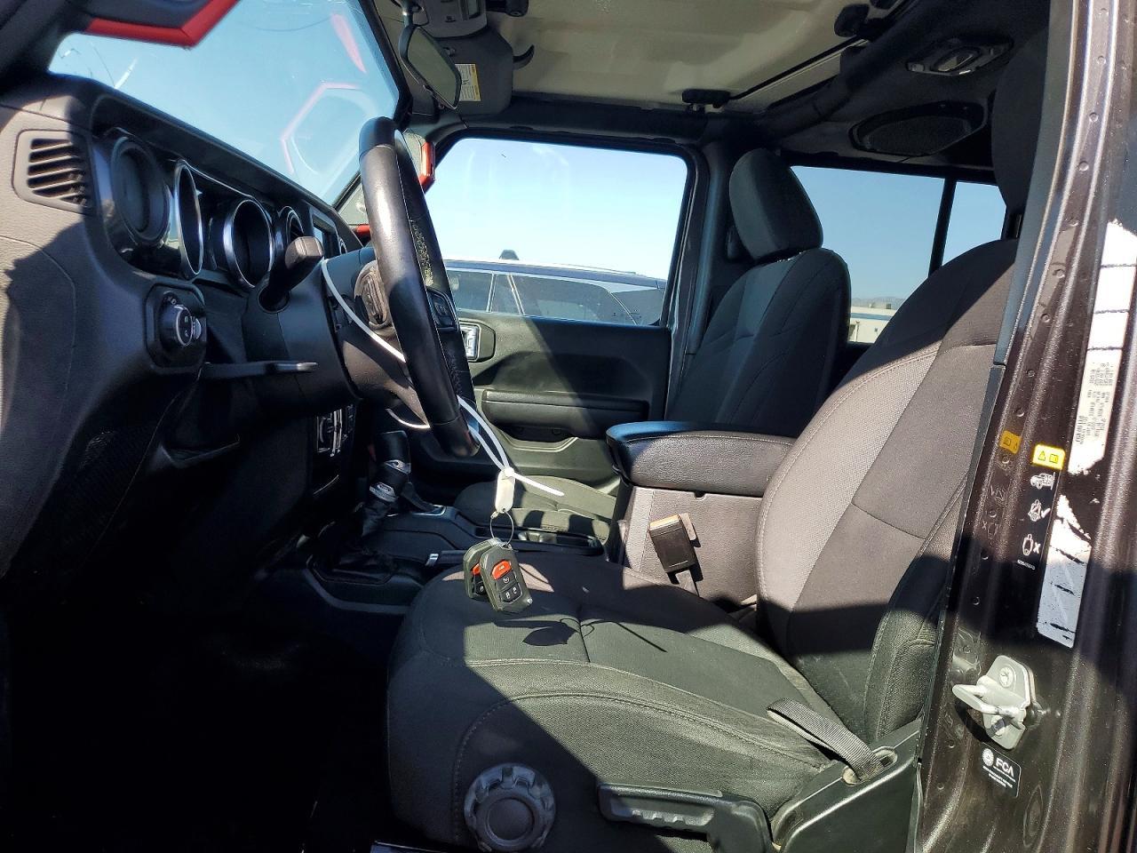 2021 Jeep Gladiator Sport - Фото 7