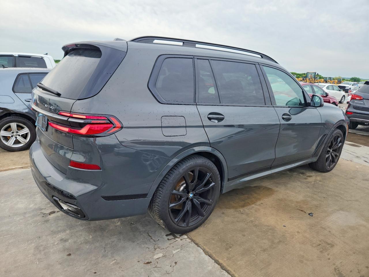 2024 BMW X7 xDrive40I - Фото 3