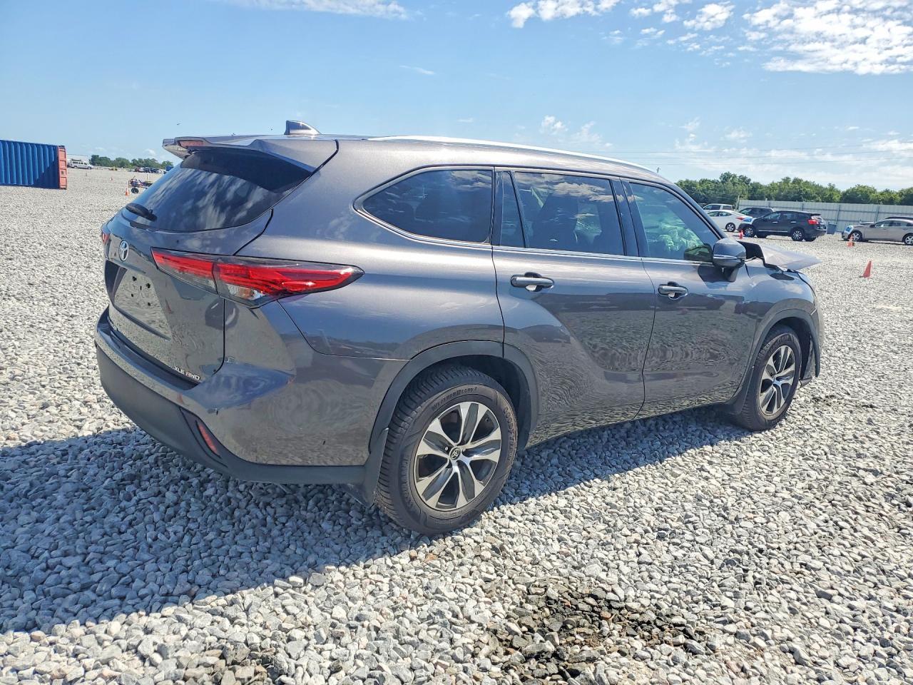 2021 Toyota Highlander Xle - Фото 3